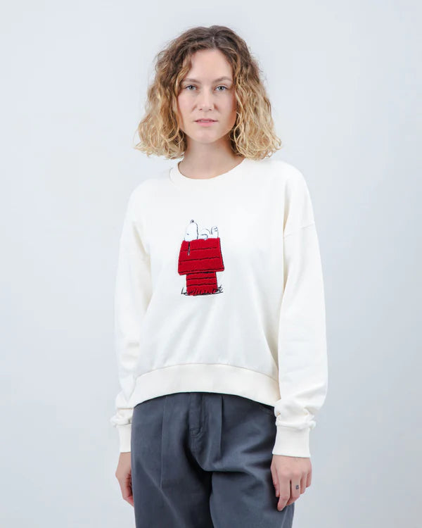 Sweatshirt Peanuts Doghouse Rounded - Le Confort Doux et Iconique