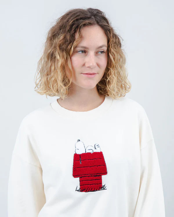 Sweatshirt Peanuts Doghouse Rounded - Le Confort Doux et Iconique