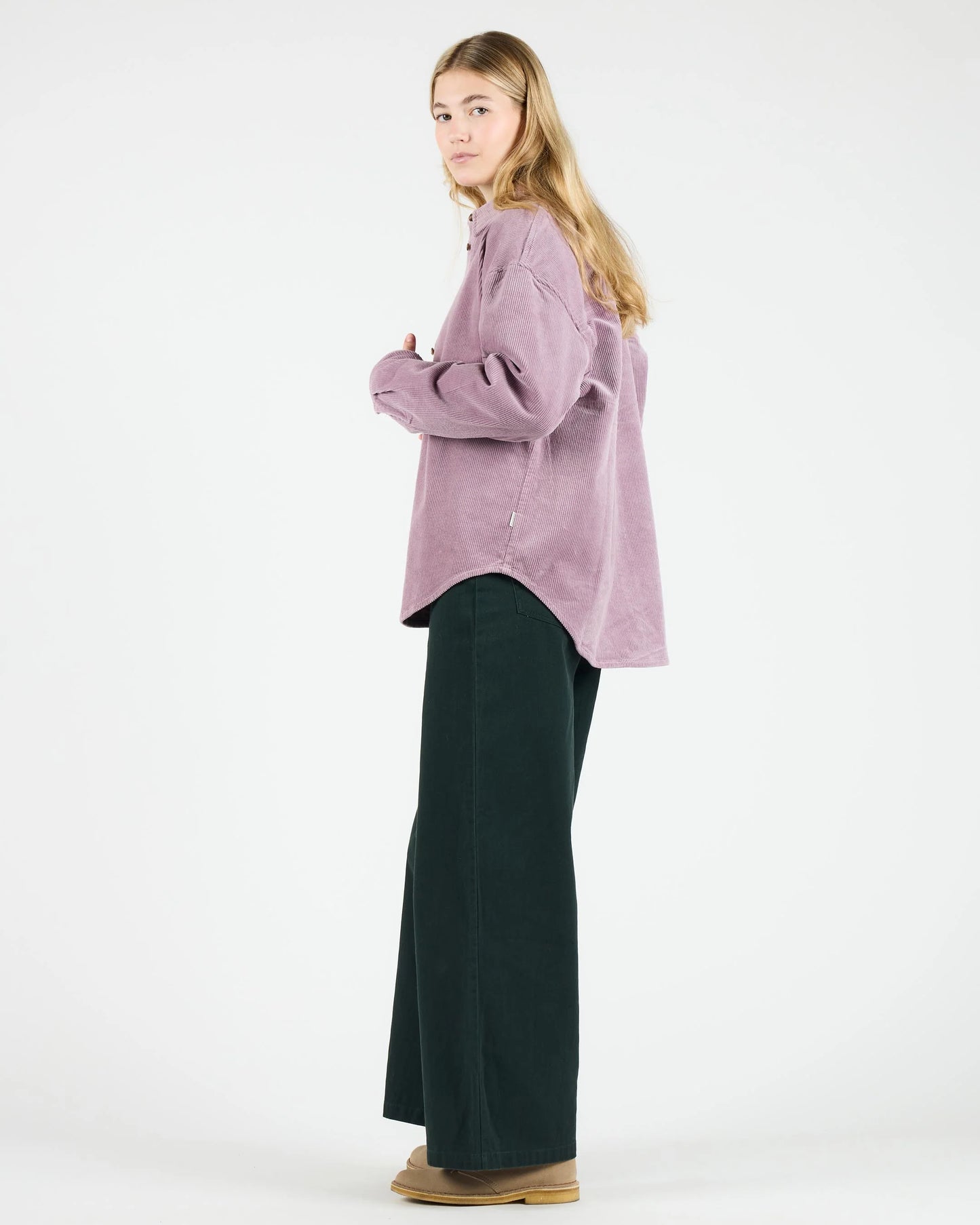 Surchemise Ruby Cord – La chemise en velours côtelé qui allie confort et style