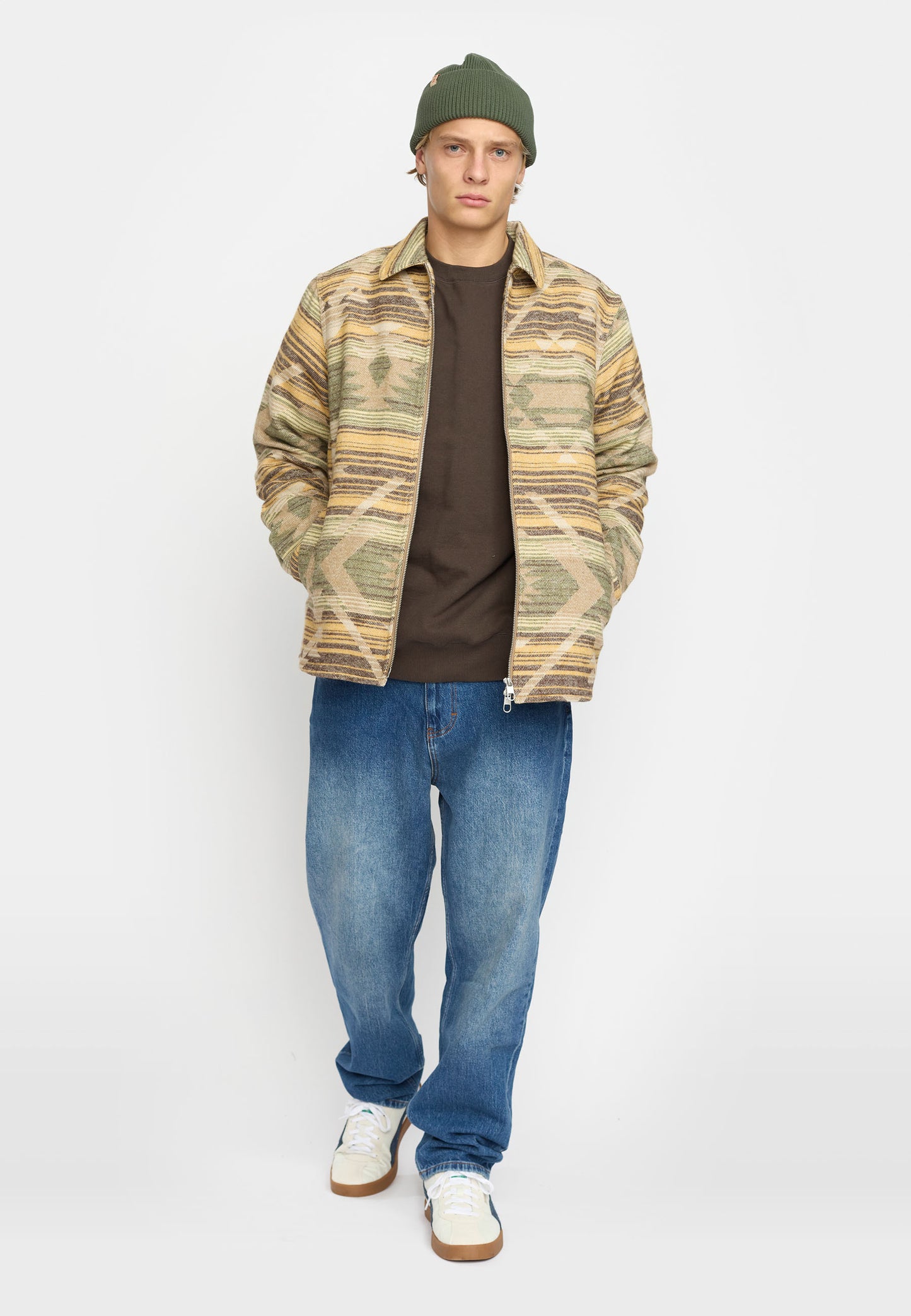 Zipped Overshirt Yellow – La surchemise lumineuse polyvalente