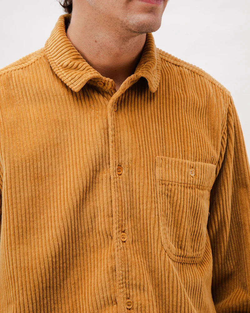 Chemise Overshirt en Corduroy – Élégance et Confort Durable
