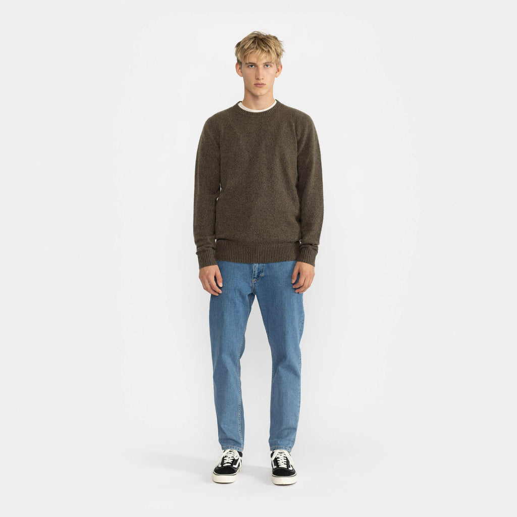 Pull Sweater Brown – La maille chaleureuse qui traverse les saisons