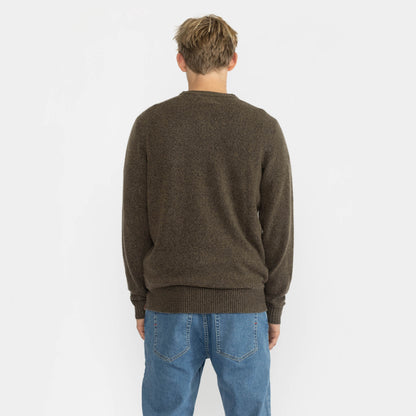 Pull Sweater Brown – La maille chaleureuse qui traverse les saisons
