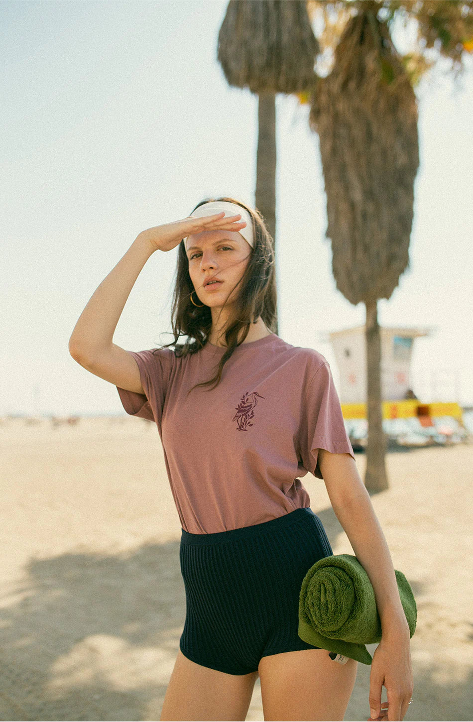 T-shirt Lotus Burgundy – Style Vintage & Authentique