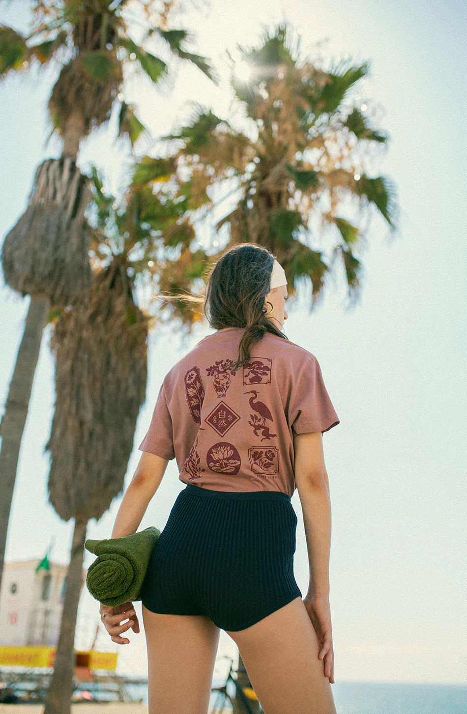 T-shirt Lotus Burgundy – Style Vintage & Authentique