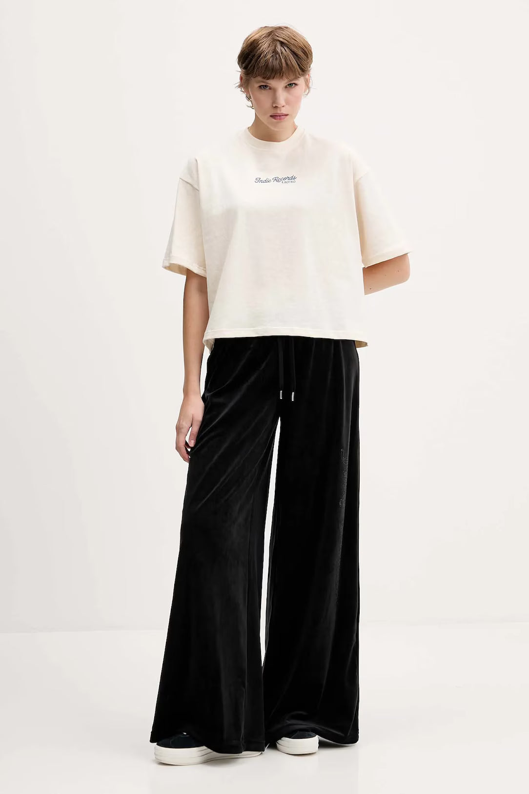 T-shirt Live Fest Beige – Le basique graphique qui fait la différence