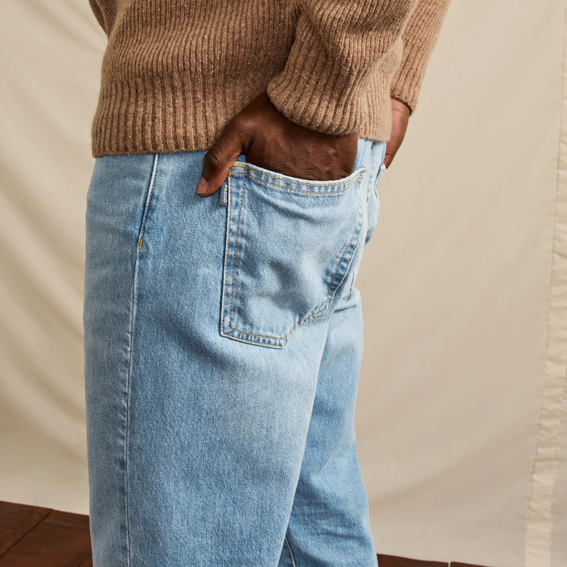 Jean Light Denim Tapered – l'alliance parfaite entre mode et responsabilité