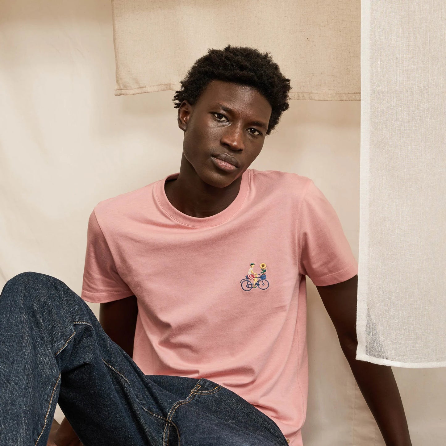 T-shirt ARCY – Élégance et Engagement