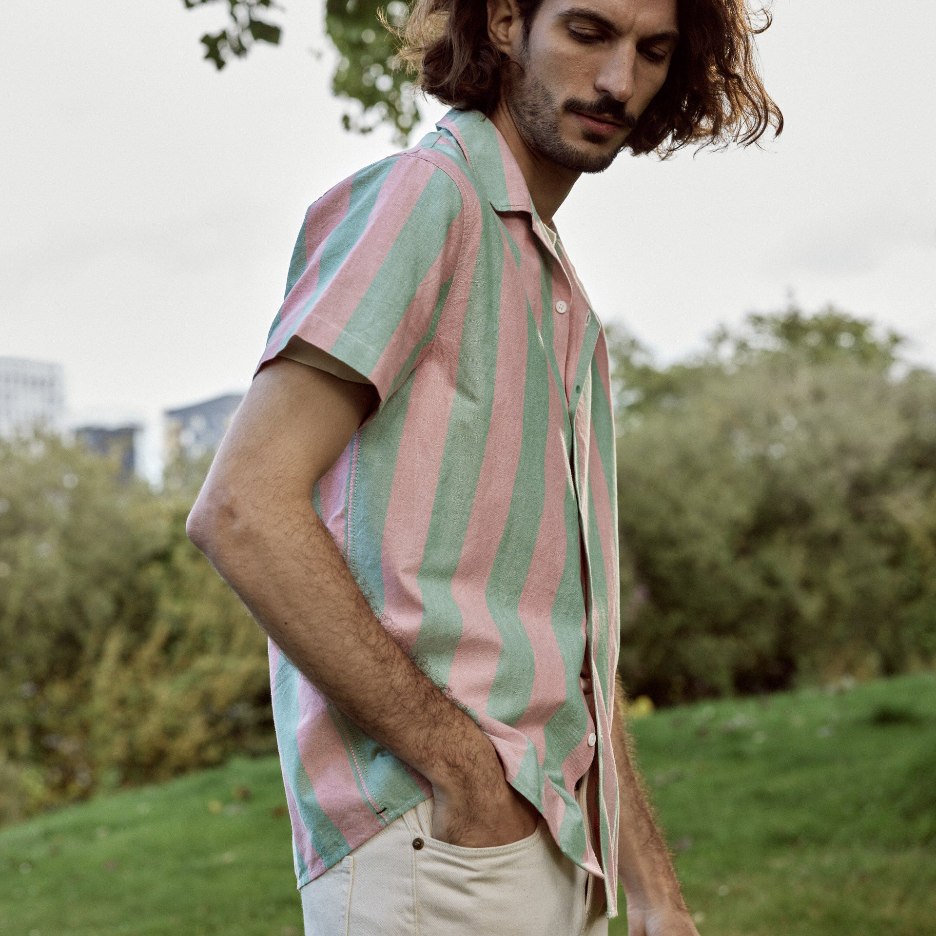 Chemise Vimy – L’audace pastel au naturel