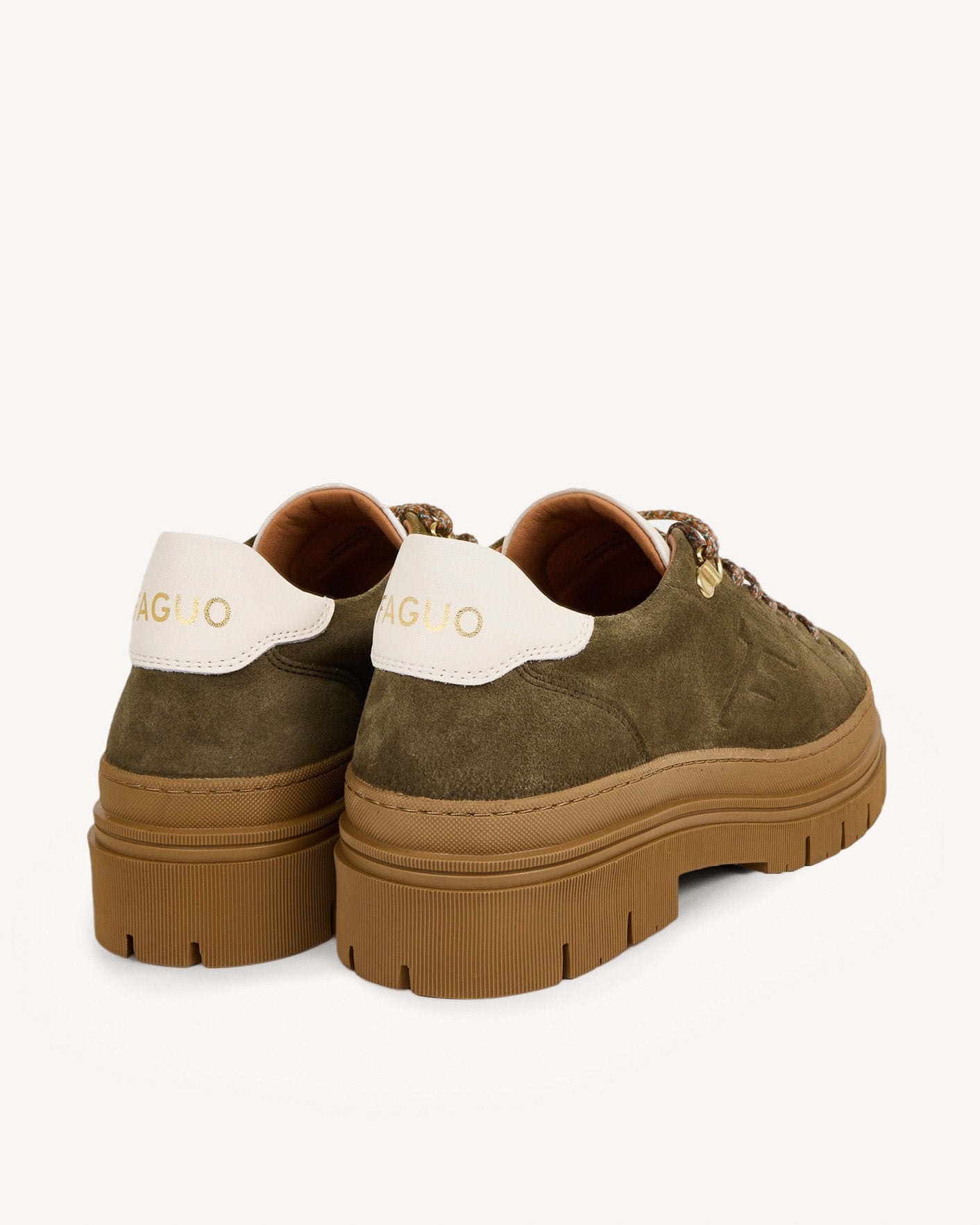 Chaussures basses Marblewood – L’élégance urbaine en cuir