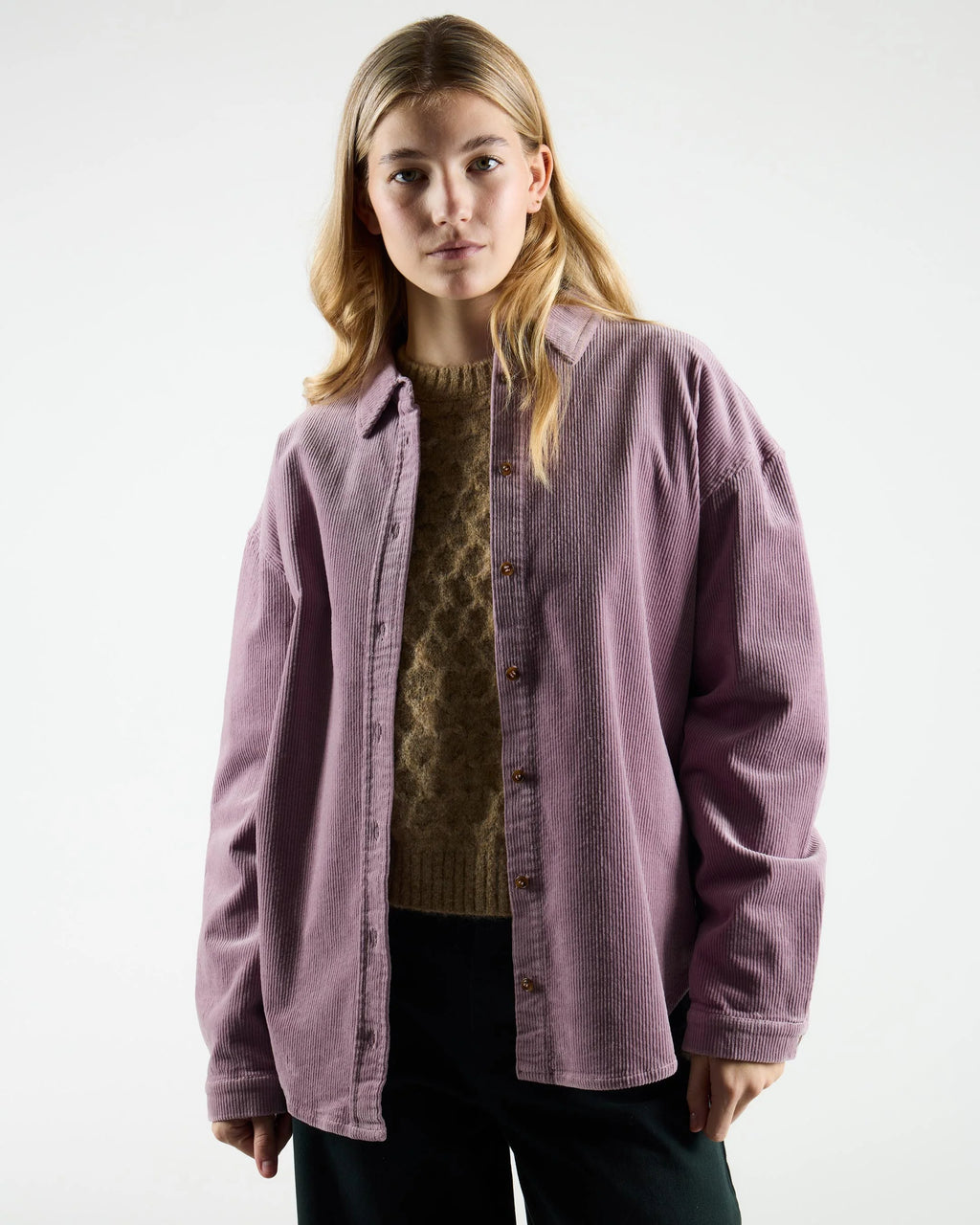 Surchemise Ruby Cord – La chemise en velours côtelé qui allie confort et style