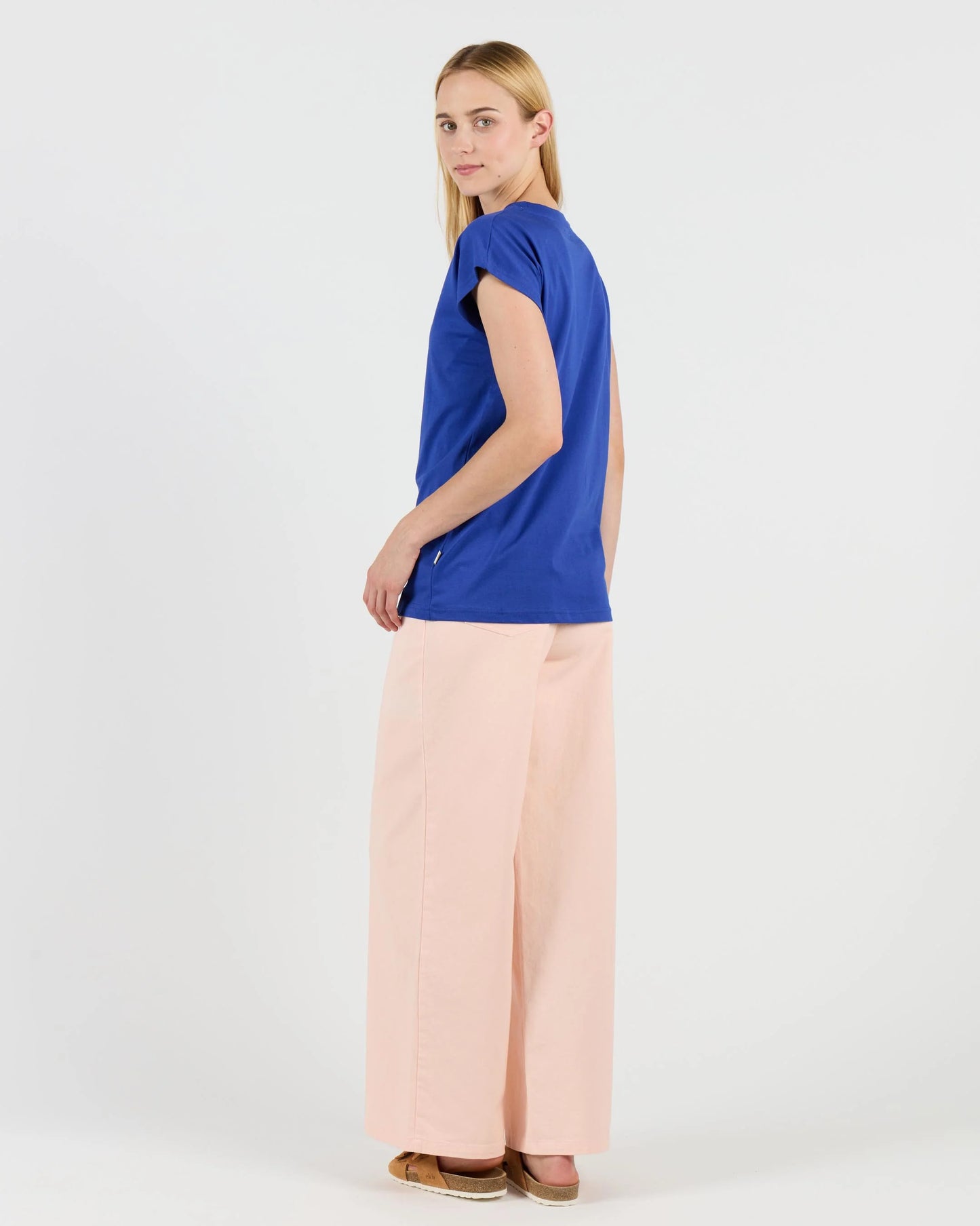 Pantalon Stef – Silhouette Ample et Confort Naturel